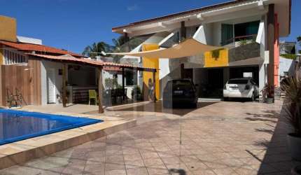 Casa à Venda com Energia Solar e Piscina na Coroa do Meio