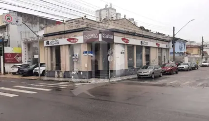 Prédio Comercial com 320m² esquina Rua Itabaiana com Rua Campos