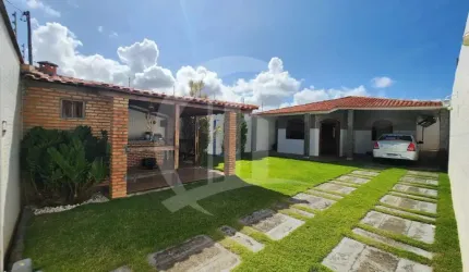 Casa térrea espaçosa à venda na Barra dos Coqueiros