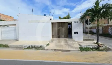Casa à Venda na Barra dos Coqueiros
