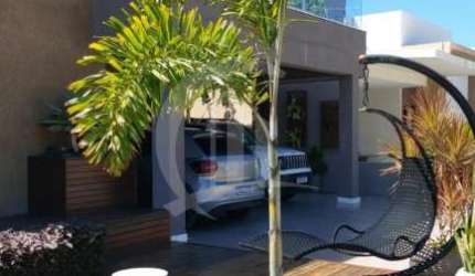Casa à Venda em Condomínio Fechado Biratan Carvalho