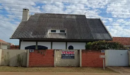 Sobrado para Venda em Campo Mourão, Jardim Copacabana, 4 dormitórios, 1 suíte, 3 banheiros, 2 vagas