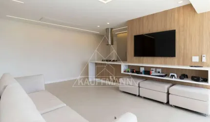 Apartamento à Venda na Vila Romana  3 Suítes, 2 Vagas, 104m² A.U.