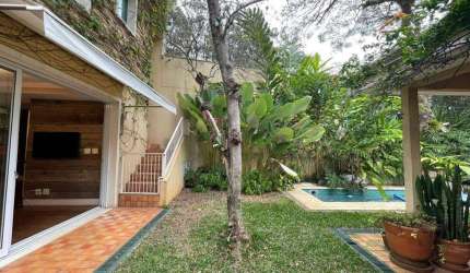 Casa com 3 quartos à venda na Rua Itatinga, --, Pacaembu, São Paulo por R$ 3.350.000