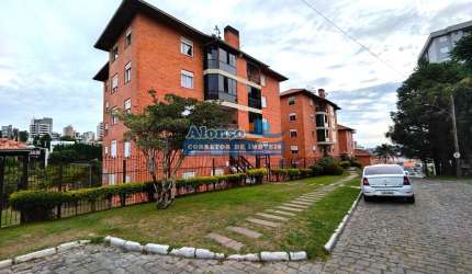 Apartamento com sacada no Interlagos