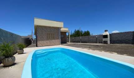 Casa com Piscina Praia Tropical Gaivotas SC