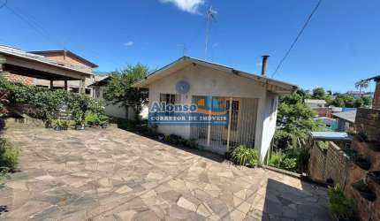 Casa com terreno inteiro Bairro Esplabada