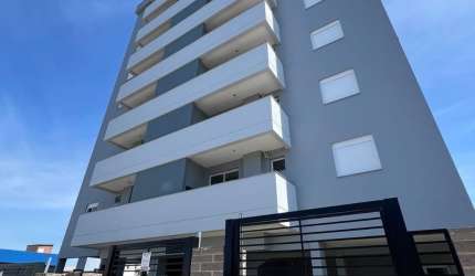 Apartamento semi mobiliado andar alto