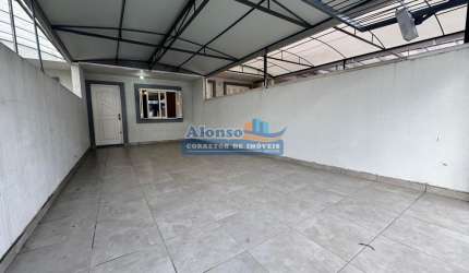 Amplo Sobrado no Bairro Santa  Catarina