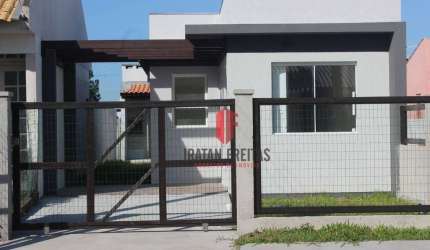 Casa com 2 dormitórios à venda, 74 m² por R$ 360.000,00 - Capão Novo Posto 9 - Capão da Canoa/RS