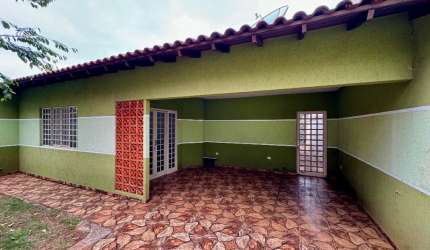 Casa Família 3 Quartos em Londrina - Jd. Tropical