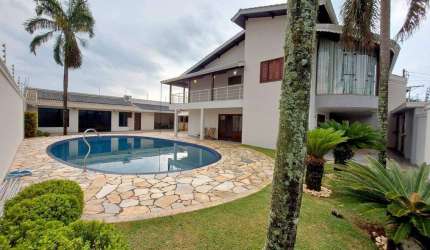 CASA NO JDIM PAULISTA COM 3 SUÍTES ESPAÇOSAS E AVARANDADAS