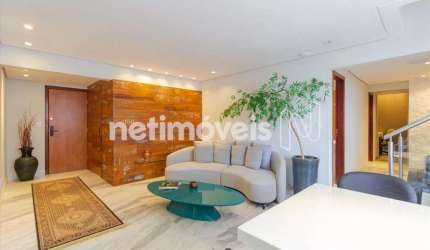 Cobertura à venda com 230 m², 3 dormitórios no bairro Buritis. Excelentes condições!