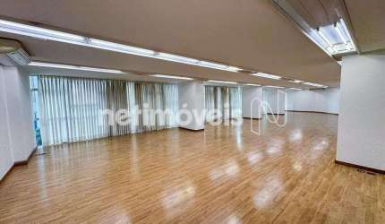 Loja para alugar no Centro com 802 m² de área útil, ideal para seu negócio!