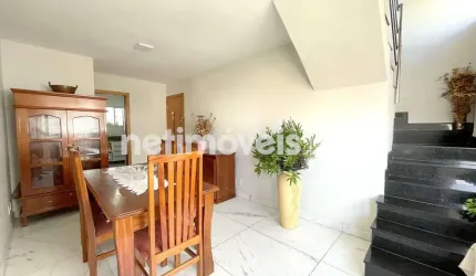 Cobertura à venda no bairro Sagrada Família com 175 m² e 4 dormitórios/quartos.
