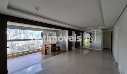 Apartamento à venda no bairro Estoril com 132 m² e 4 dormitórios/quartos disponíveis.
