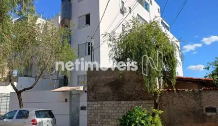 Apartamento à venda no bairro Sagrada Família, 117 m² com 3 dormitórios/quartos disponíveis