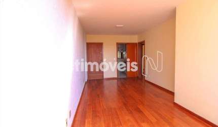 Apartamento à venda no bairro Serra, 3 dormitórios e área de 95 m² disponíveis.