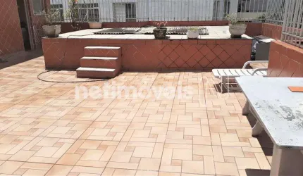 Cobertura de 4 dormitórios à venda no bairro Gutierrez com 350 m² de área útil.