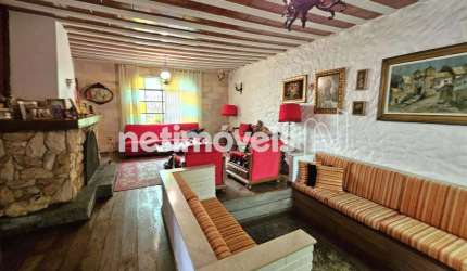 Casa residencial à venda no bairro Belvedere com 350m² e 4 dormitórios/quartos.