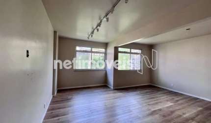 Apartamento à venda com 4 dormitórios no bairro Coração de Jesus, 160 m² disponíveis.