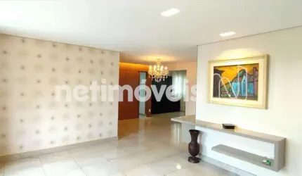 Apartamento à venda no bairro Funcionários com 131 m² e 4 dormitórios/quartos.