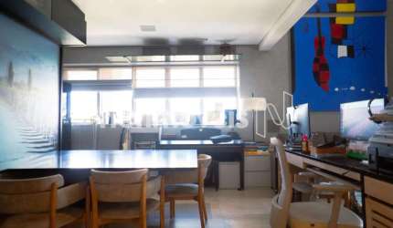 Apartamento à venda na Savassi com 74 m² e 1 dormitório/quarto disponível!