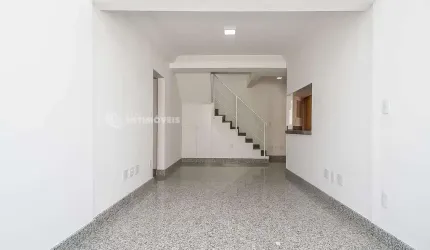 Apartamento cobertura à venda no bairro Santo Antônio com 141 m² e 2 dormitórios/quartos.