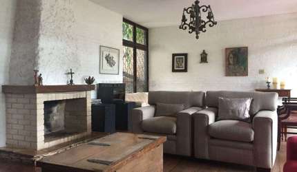 Casa residencial à venda no bairro Belvedere com 318 m² e 4 quartos.