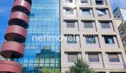 Apartamento à venda no bairro Serra com 151 m² e 4 dormitórios/quartos disponíveis