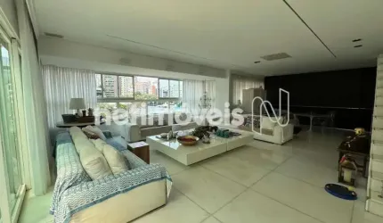 Apartamento cobertura à venda no bairro Serra com 440 m² e 4 dormitórios/quartos.