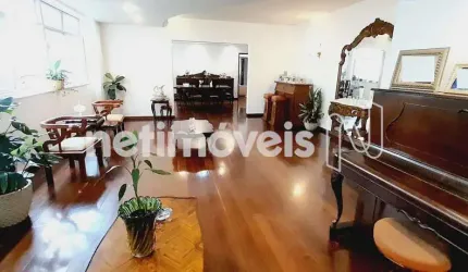 Apartamento à venda no bairro Santo Antônio com 4 dormitórios e 250 m² de área útil.