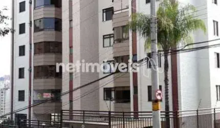 Apartamento à venda no bairro Santo Antônio com 130m² e 4 dormitórios/quartos disponíveis.