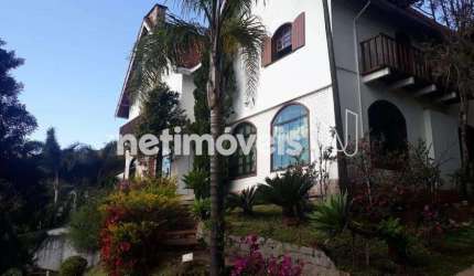 Casa residencial à venda no bairro Belvedere com 4 dormitórios e 513 m² de área útil.