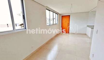 Apartamento à venda no bairro Sagrada Família com 66 m² e 3 dormitórios/quartos disponíveis