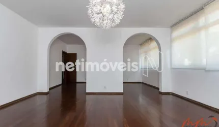 Apartamento à venda no bairro Santo Antônio com 4 dormitórios e 240 m² de área útil