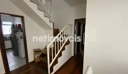 Venda de Apartamento Cobertura com 4 Dormitórios no Bairro Buritis - 210 m²