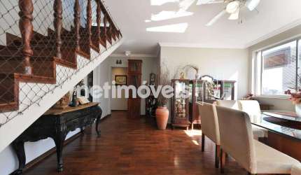 Cobertura à venda no bairro Funcionários: 190 m² com 3 dormitórios/quartos