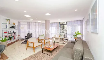 Apartamento à venda no bairro Serra com 200 m² e 4 dormitórios/quartos disponíveis