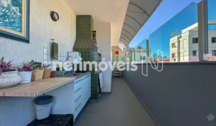 Cobertura à venda com 3 dormitórios no bairro Prado, 190 m² de área útil.