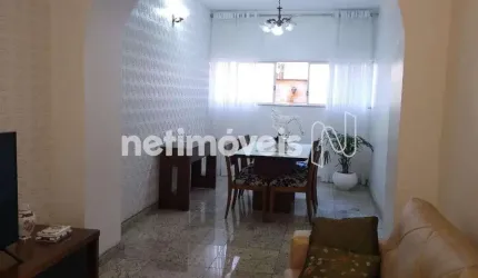 Casa residencial à venda no bairro Nova Suíssa com 404 m² e 5 dormitórios/quartos.