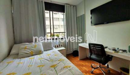 Apartamento à venda no Centro com 115 m² e 3 dormitórios/quartos disponíveis.