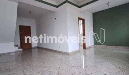 Cobertura à venda no bairro Nova Suíssa com 4 dormitórios e 151 m² disponíveis