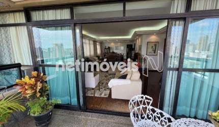 Apartamento à venda no bairro Funcionários com 4 dormitórios e 206 m² de área útil