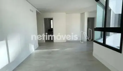 Apartamento à venda no bairro Santo Agostinho com 3 dormitórios e 97 m² de área útil.