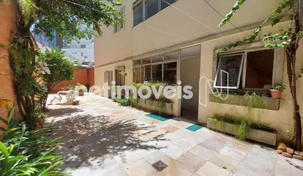 Apartamento à venda em Lourdes com 300 m² e 4 dormitórios/quartos disponíveis.