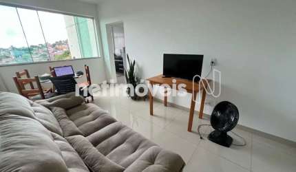 Apartamento à venda no bairro Santa Efigênia com 52 m² e 2 dormitórios/quartos.