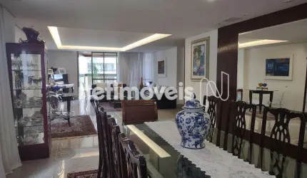 Apartamento à venda no bairro Funcionários com 273 m² e 4 dormitórios/quartos.