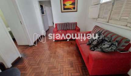 Casa residencial à venda no bairro Nova Suíssa com 300 m² e 3 dormitórios.