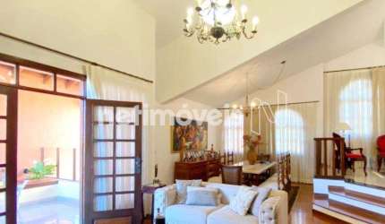 Casa residencial à venda no bairro Belvedere com 350 m² e 4 quartos/dormitórios.